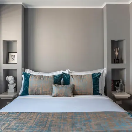 Naman Hotellerie - Spagna بيت ضيافة 4*