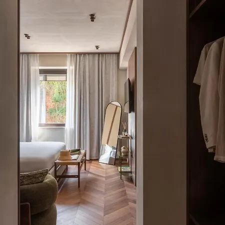 Naman Hotellerie - Spagna Affittacamere 4*
